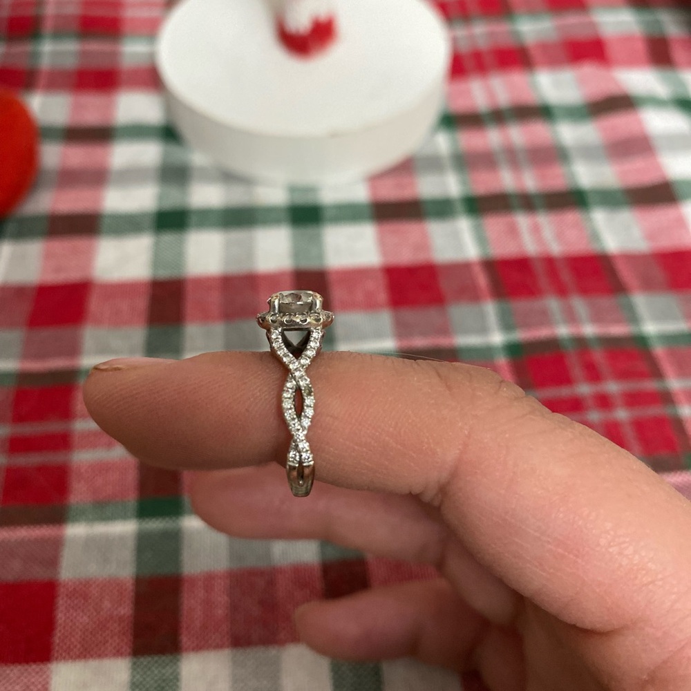 Gabriel And Co, Elegant Silver Diamond Cluster Ri… - image 2